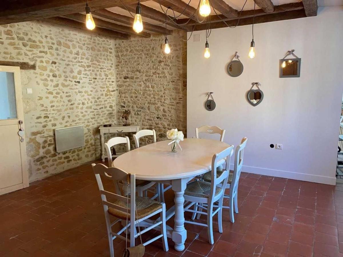 Gîte Mézières-sous-Lavardin, 4 pièces, 6 personnes - FR-1-410-333 Exterior foto